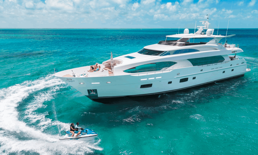 Luxury Yacht For Sale